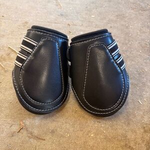BRAND NEW PONY EQIFIT BACK BOOTS!